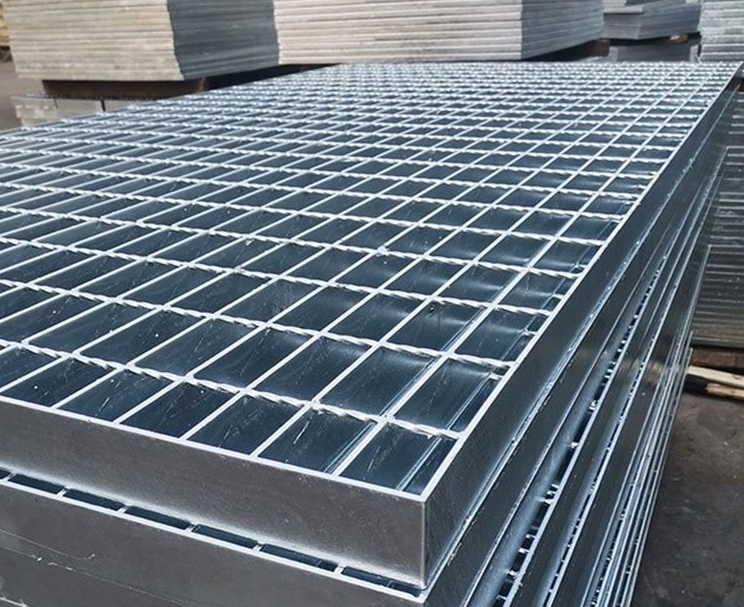 不锈钢钢格栅G504/40/100W，表面抛光处理，1.2米宽